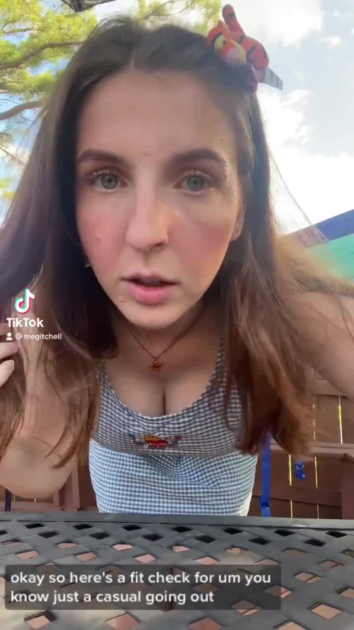 Video 1364624 from Megan Bitchell
