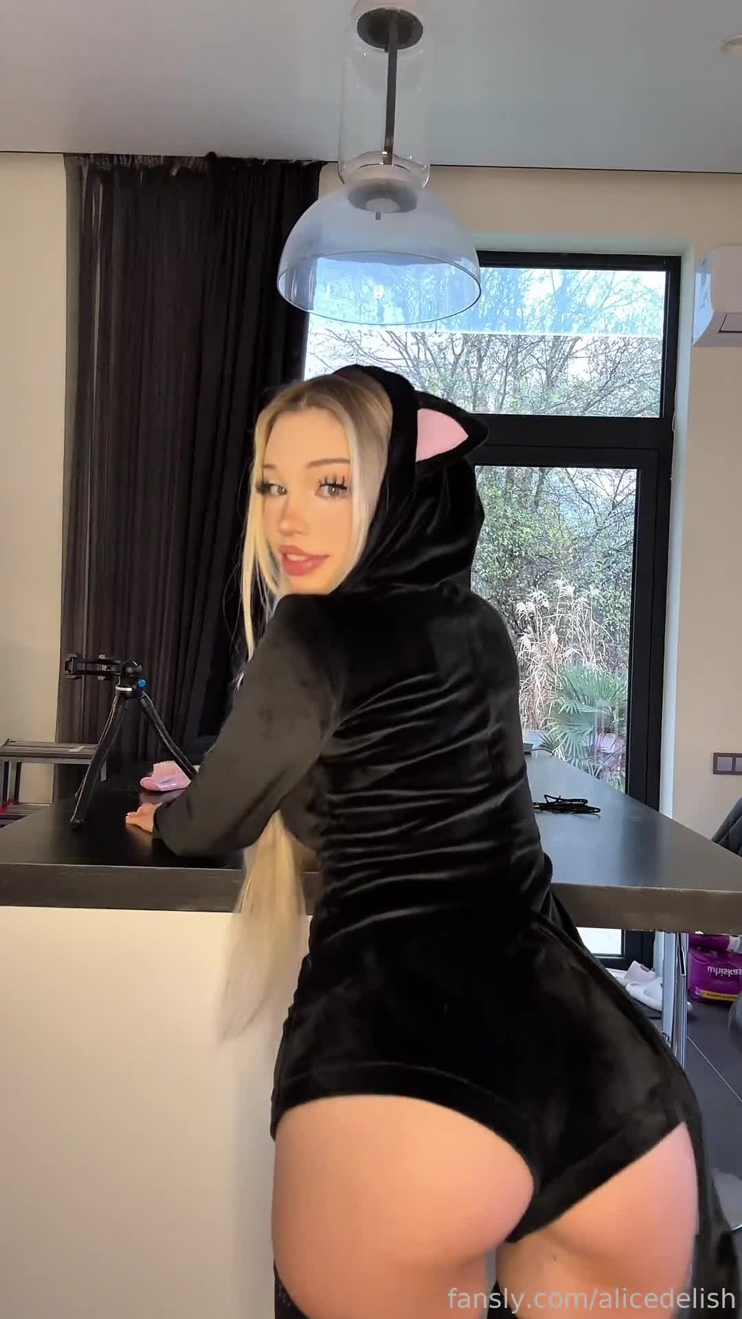 Video 1364871 from Alice Delish