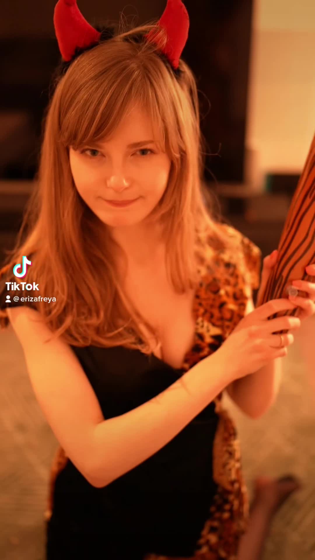 Video 1366560 from Ella Freya