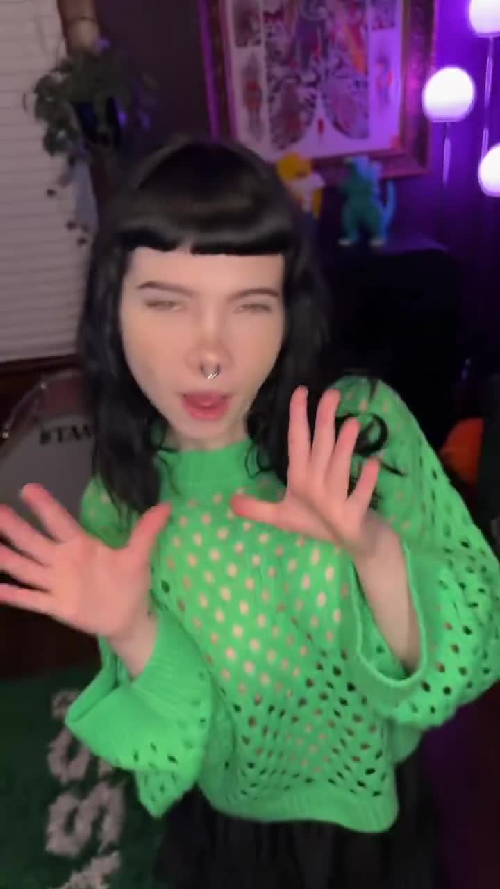 Video 1368800 from xxVioletAddamsxx