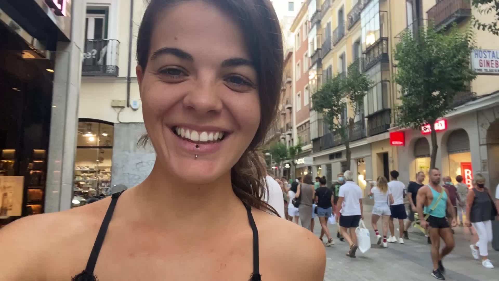 Video 1375584 from Banana Nomads / Dana Damon