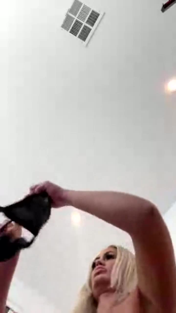 Video 1377789 from Danii Banks
