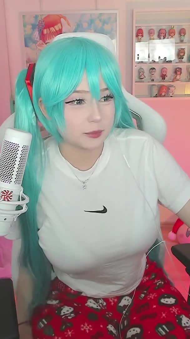 Video 1391596 from Upminaa