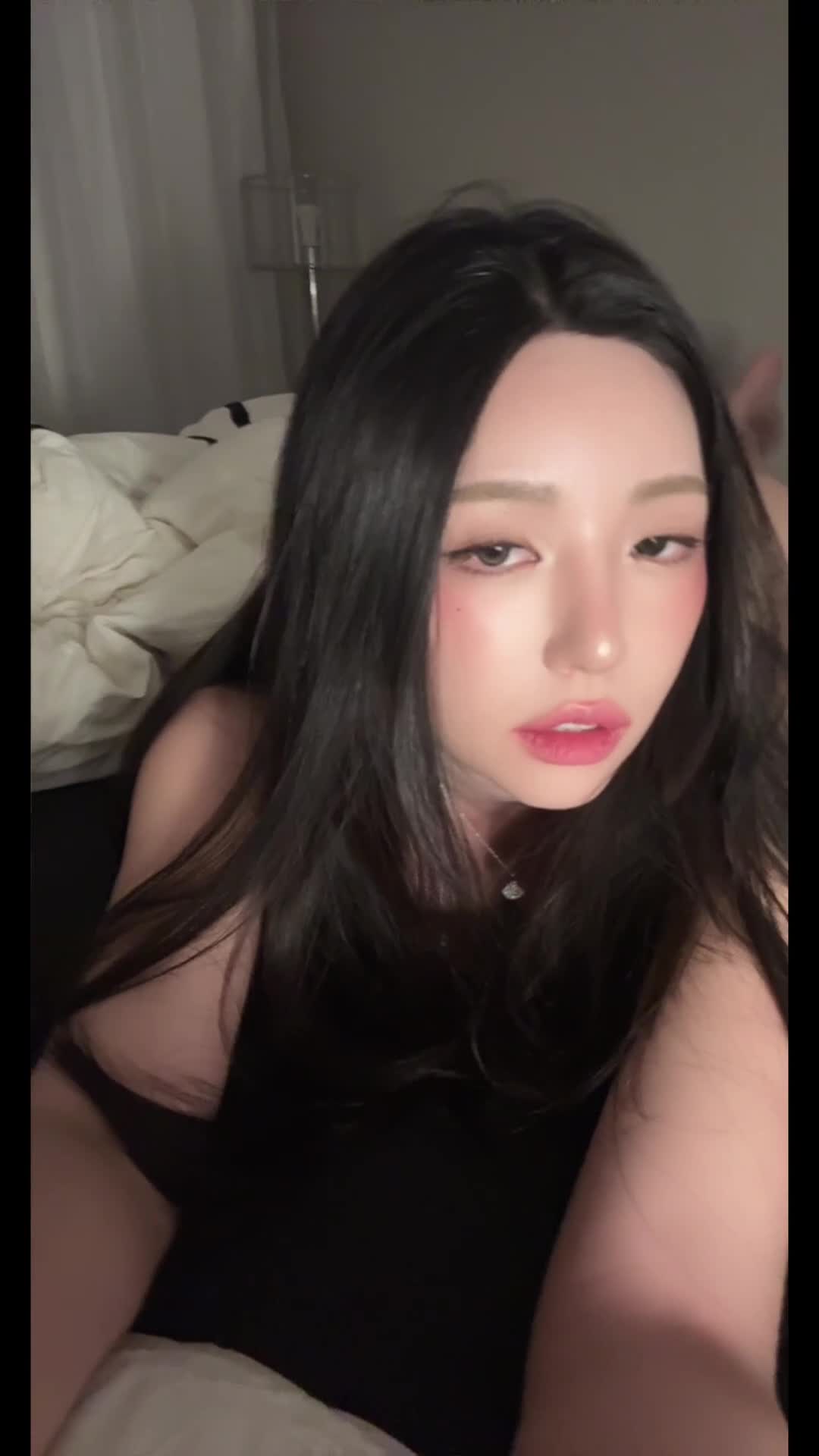 Video 1392121 from h___rvn | rvn1015 | 동그란 | Dongeuran