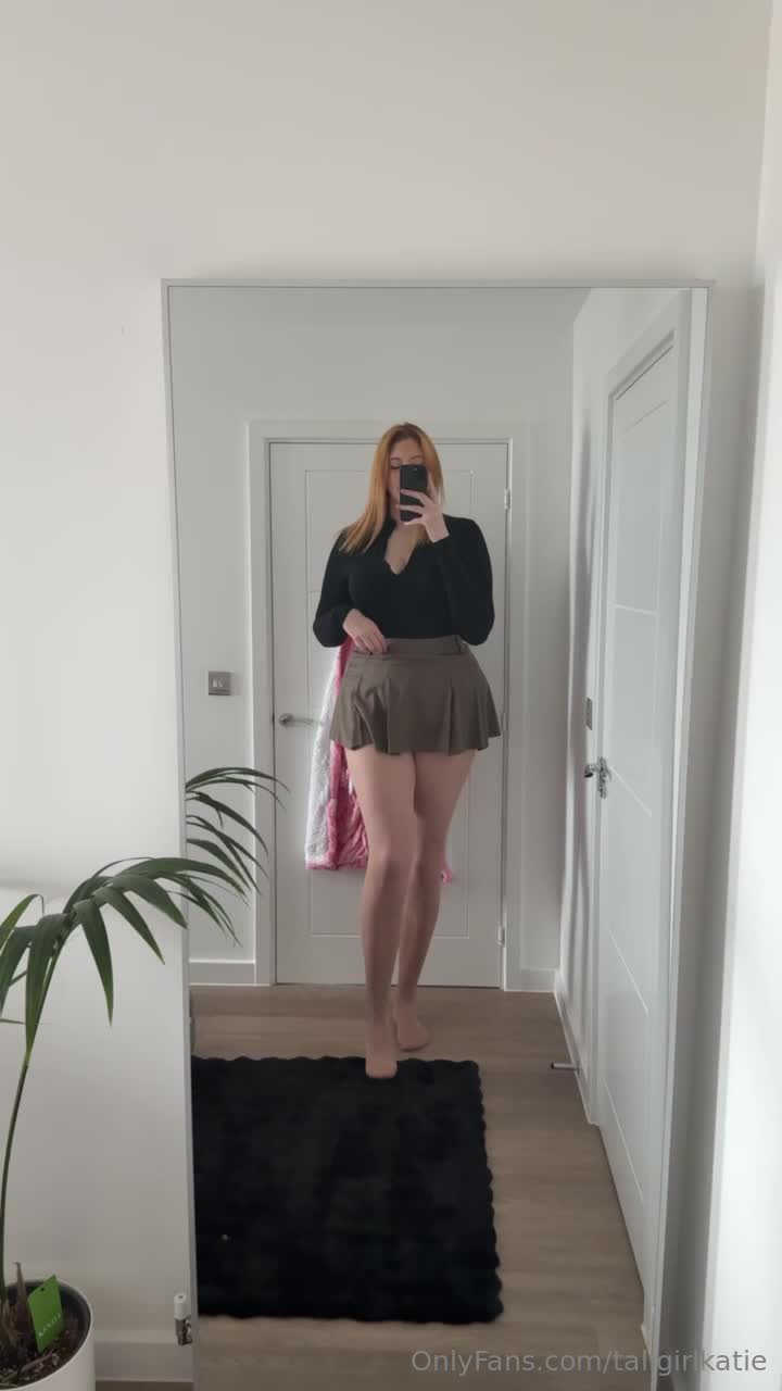 Video 1392144 from Katie Woolls / tallgirlkatie