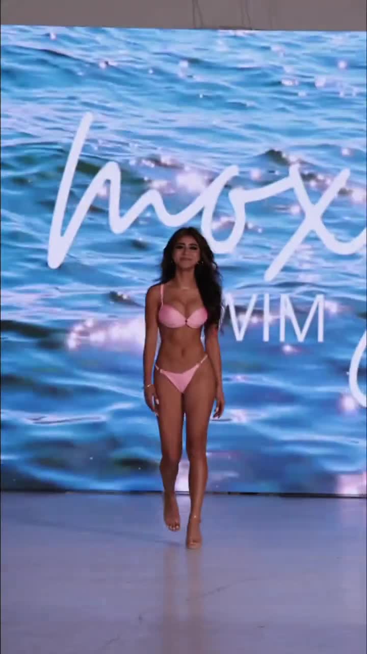 Video 1393412 from sophia.frutos | phia.liz