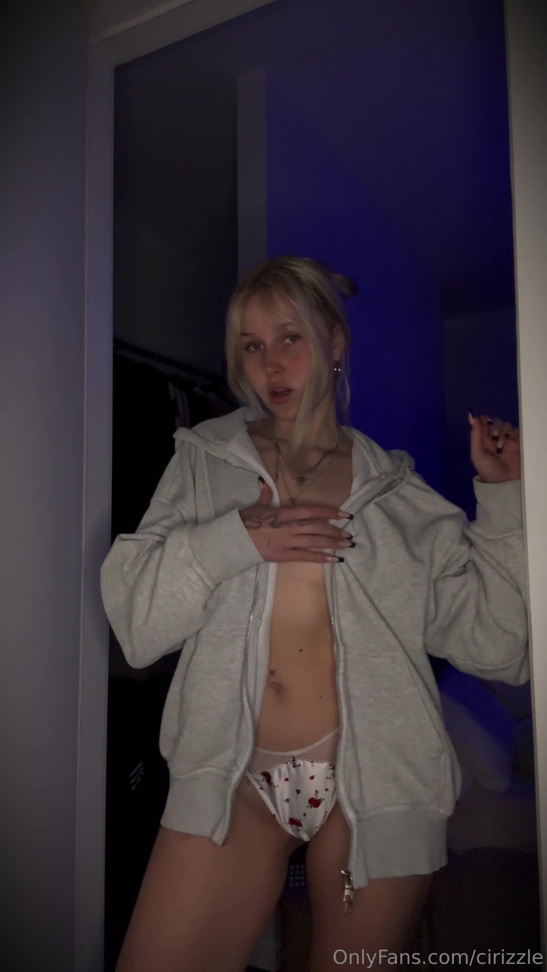 Video 1394498 from Cindy (@cirizzzle) / cirizle