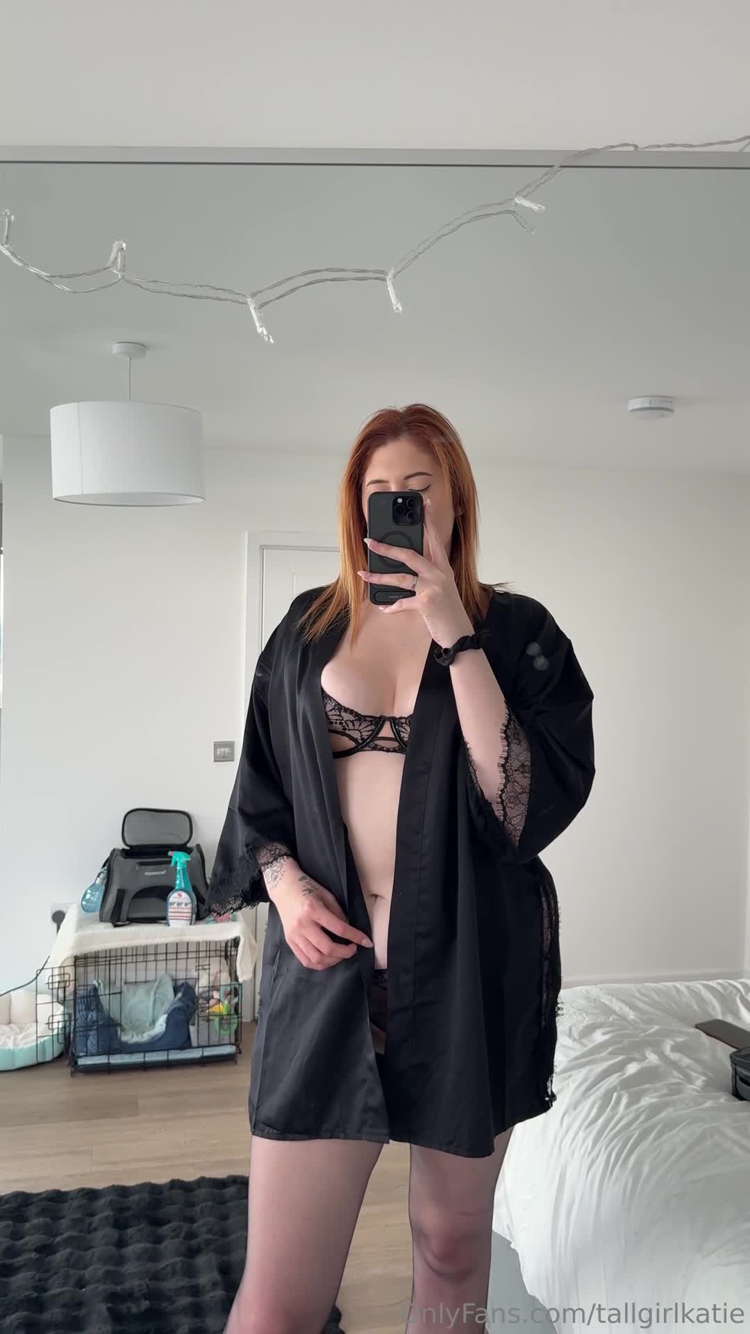 Video 1396060 from Katie Woolls / tallgirlkatie