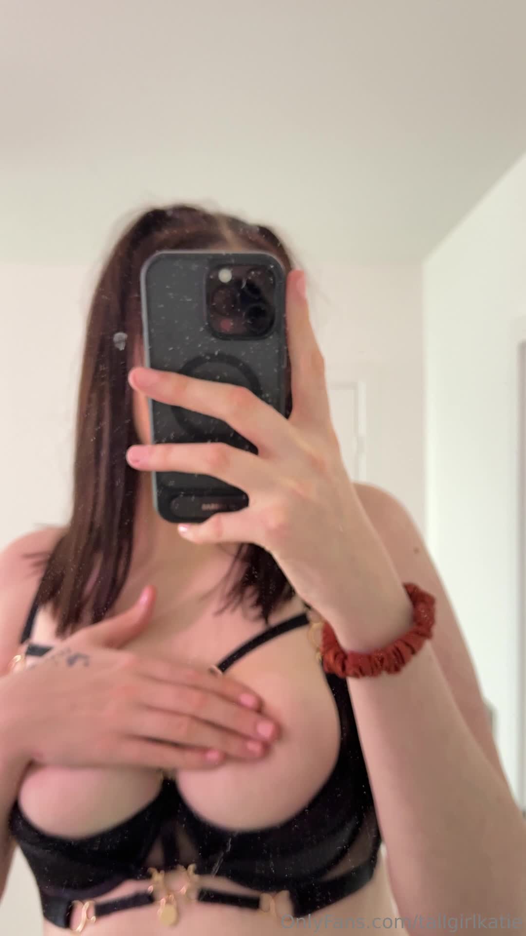 Video 1396058 from Katie Woolls / tallgirlkatie