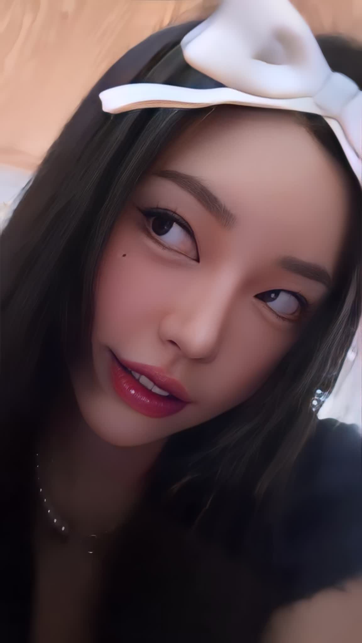 Video 1396633 from h___rvn | rvn1015 | 동그란 | Dongeuran