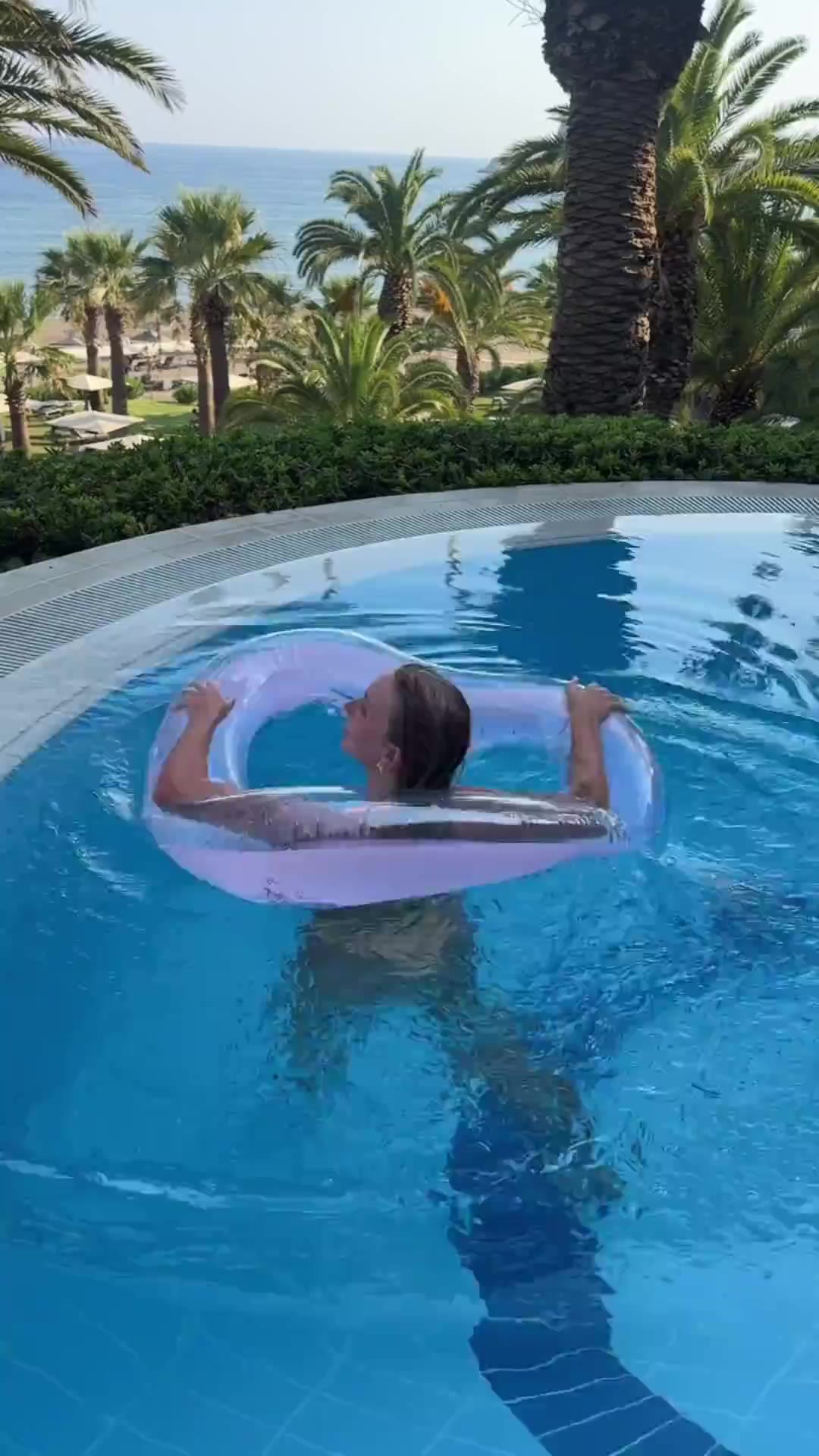 Video 76357 from Dalia