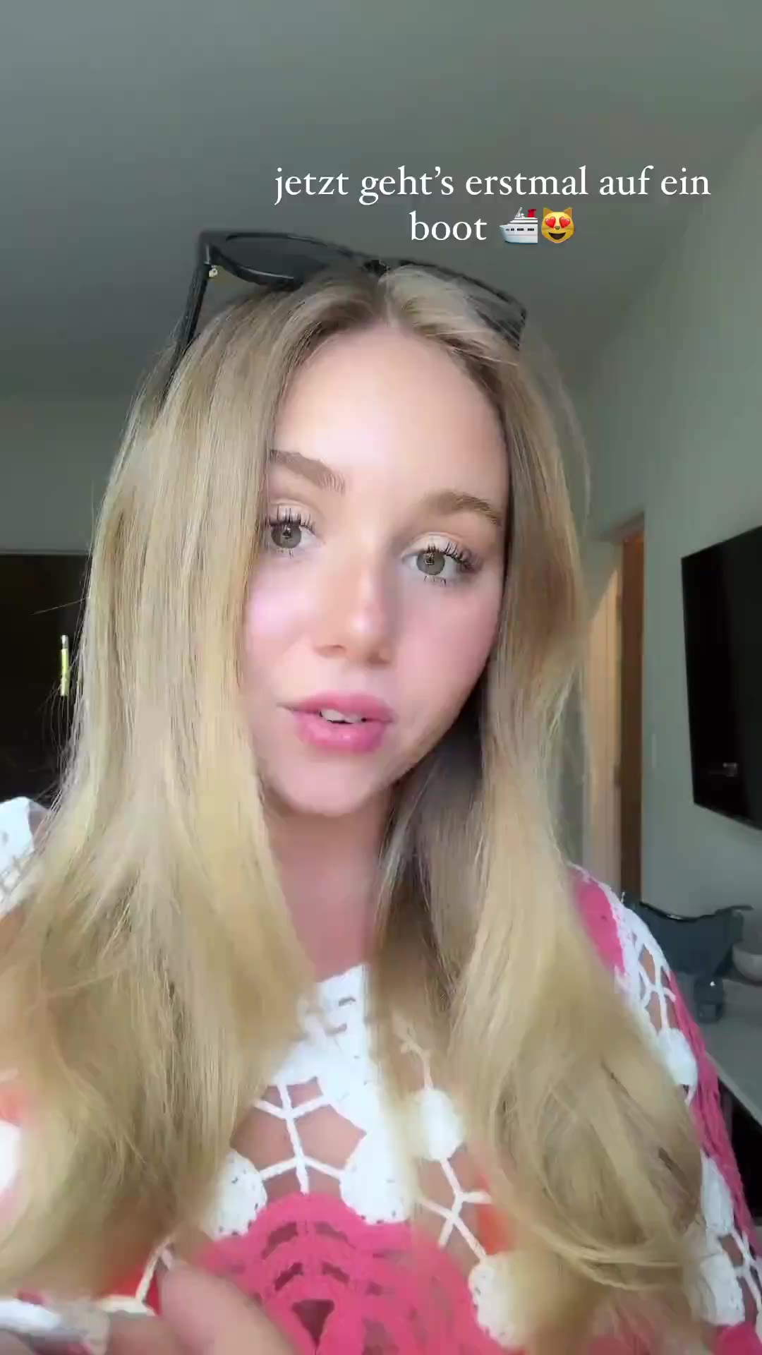 Video 76333 from Dalia