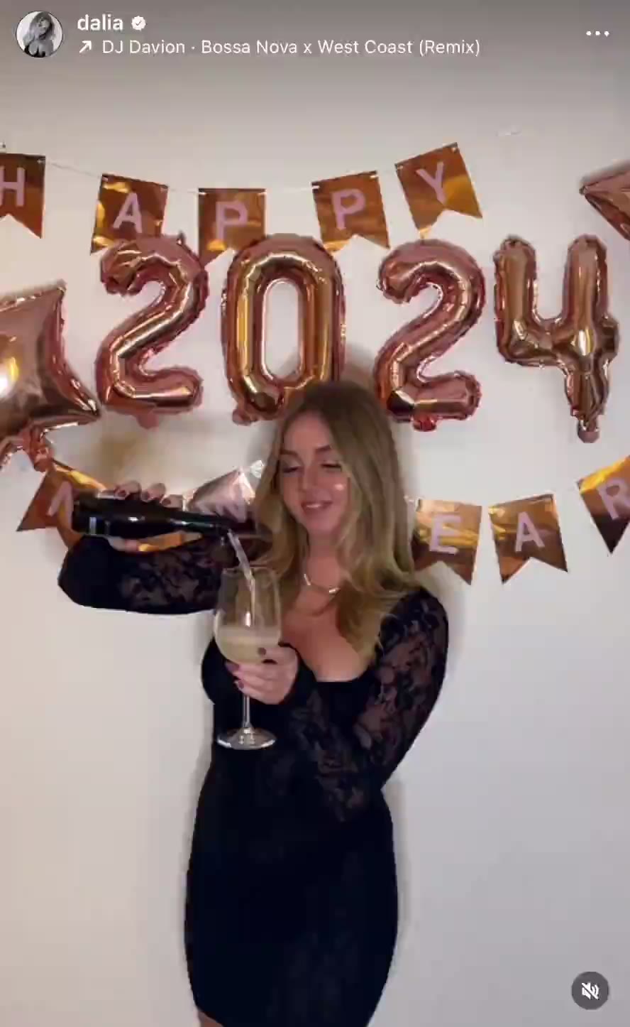 Video 76313 from Dalia