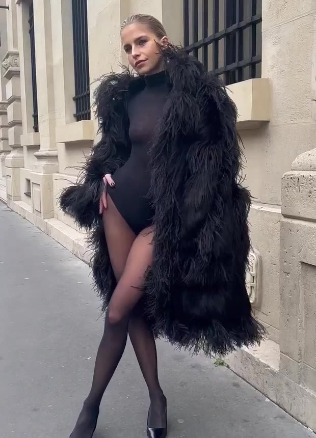 Video 76024 from Caro Daur