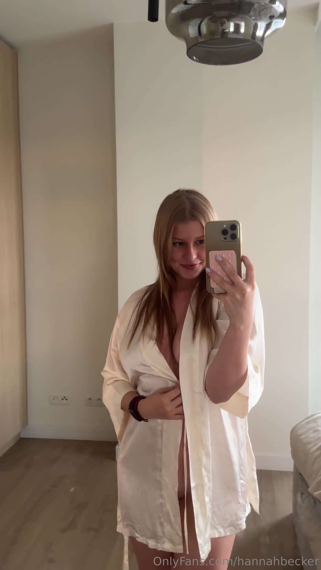 Video 1408445 from Hannah Becker