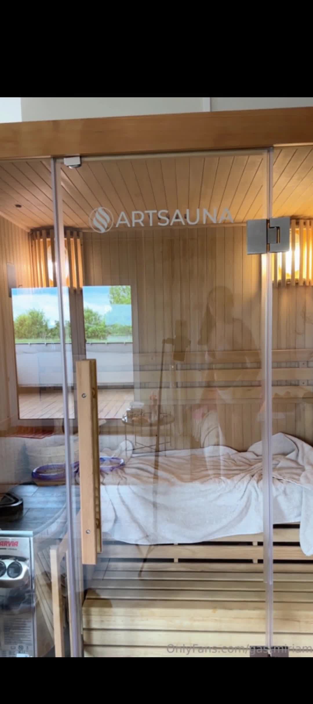 Video 1413867 from Miriam Gast