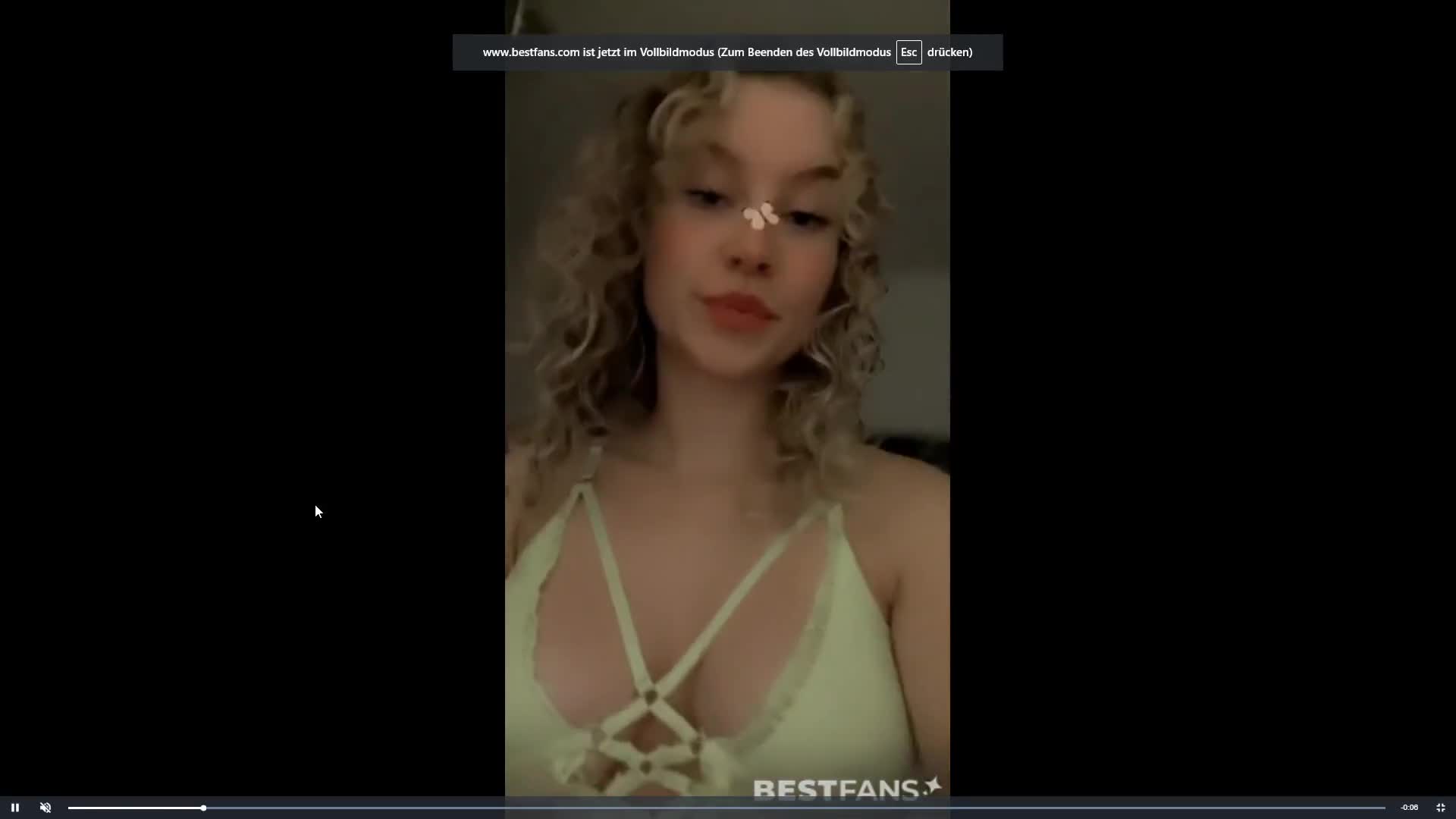Video 1417851 from Christina Shakira