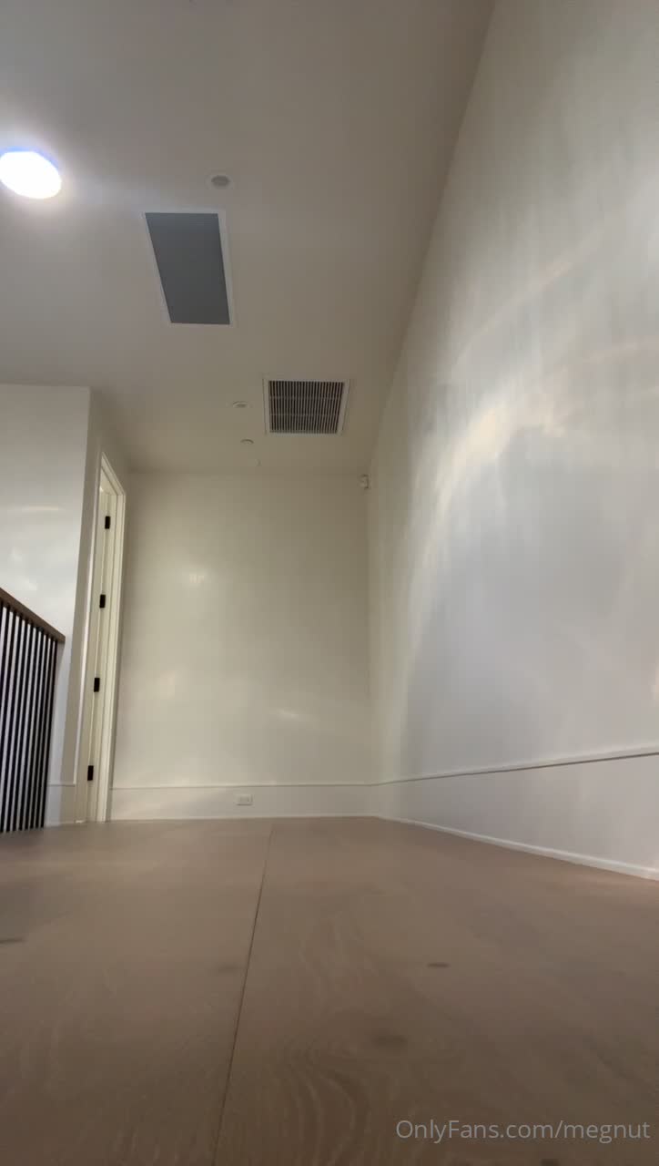 Video 1418353 from Megnut