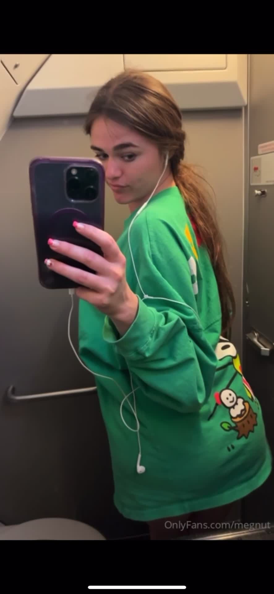 Video 1418352 from Megnut