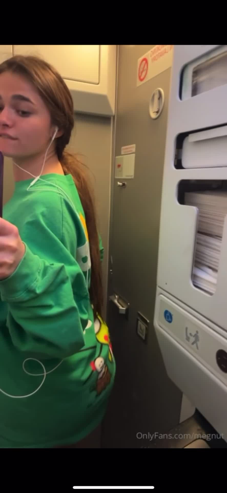 Video 1418372 from Megnut