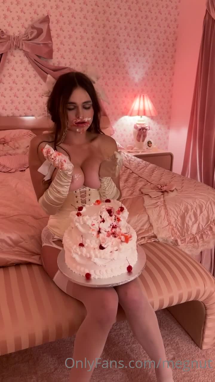 Video 1418446 from Megnut
