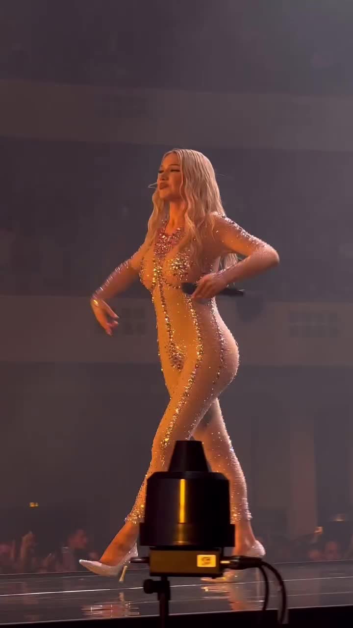 Video 1422602 from Shirin David