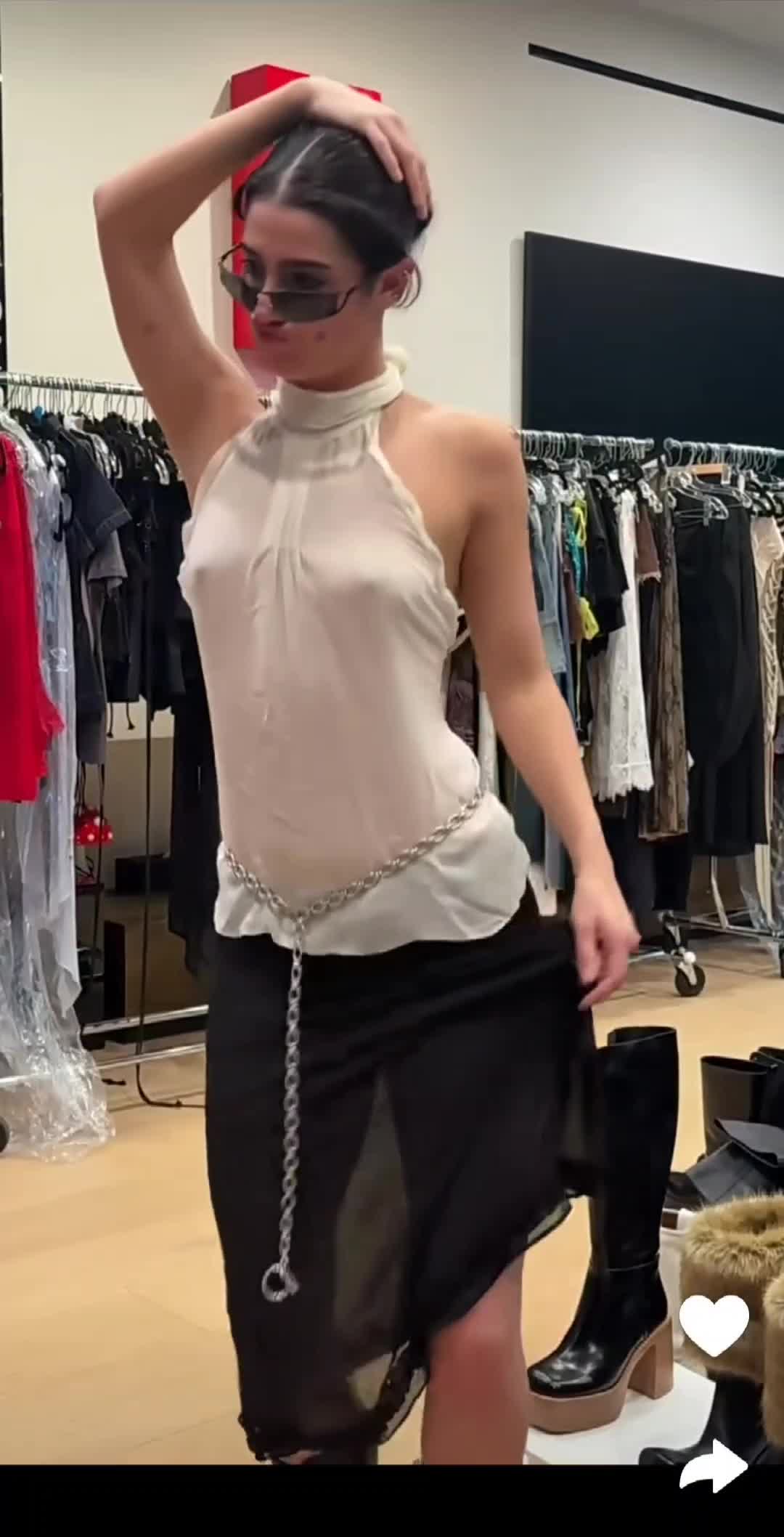 Video 1422723 from Charli D’Amelio