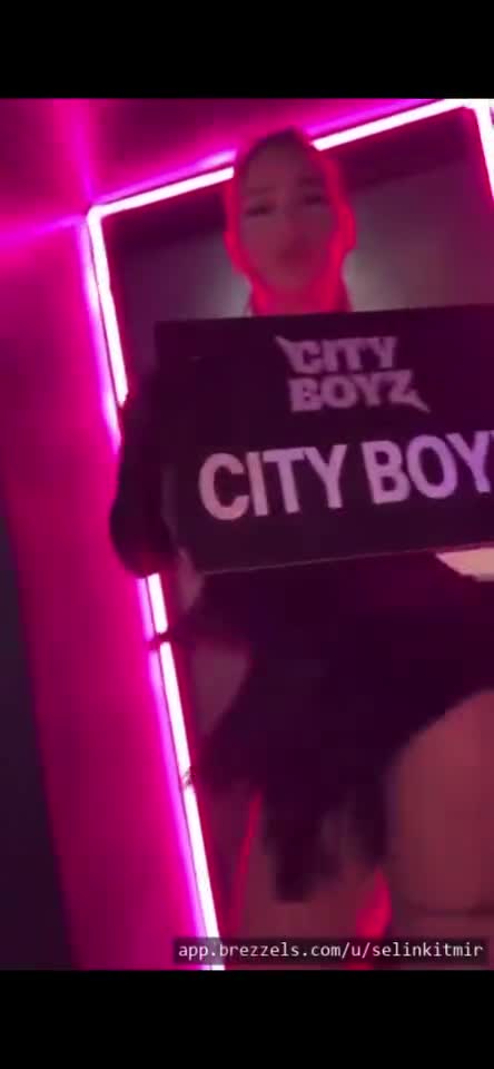 Video 1423837 from selinkitmir
