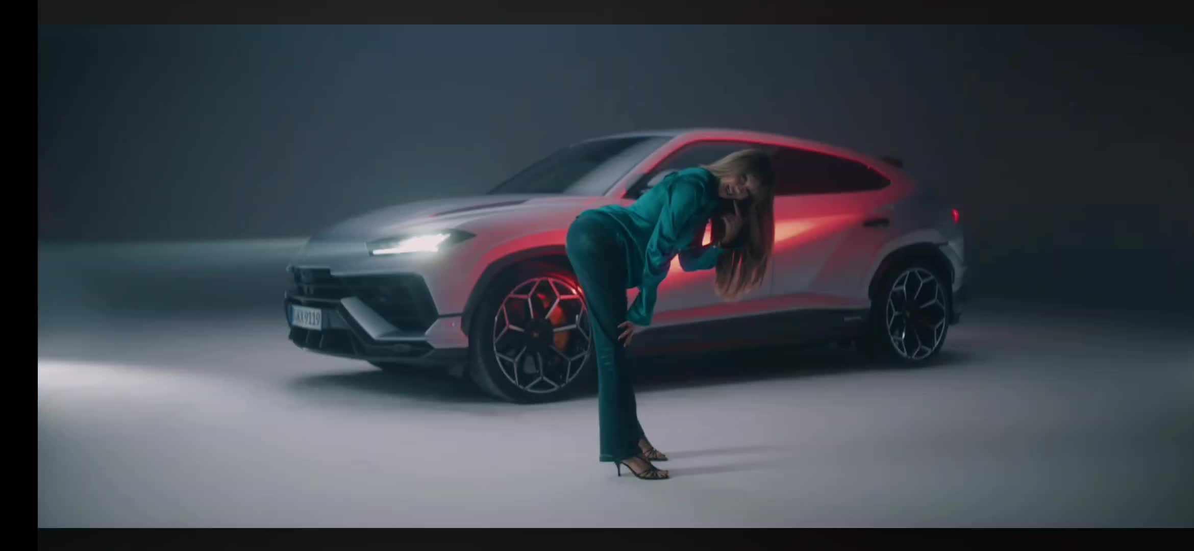 Video 1424254 from Shirin David
