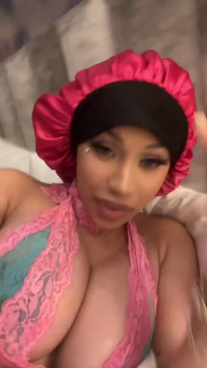 Video 1426133 from Cardi B
