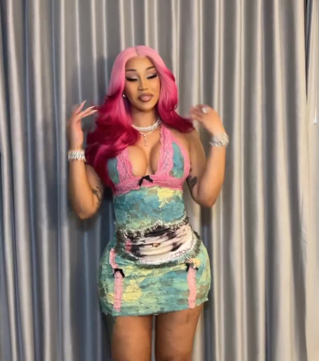 Video 1426146 from Cardi B