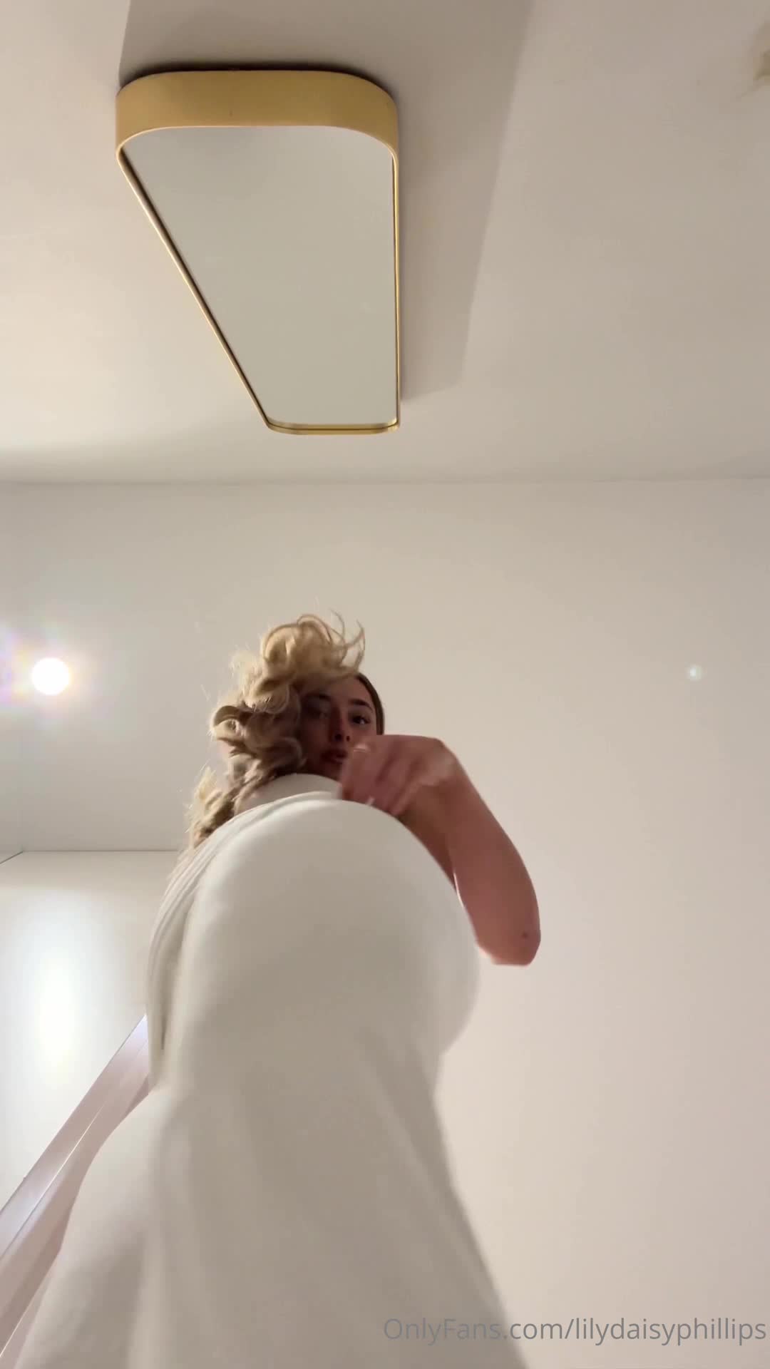 Video 1426549 from Lillian Phillips