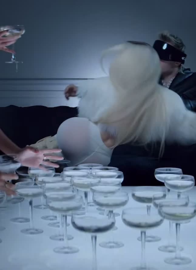 Video 1426664 from Shirin David