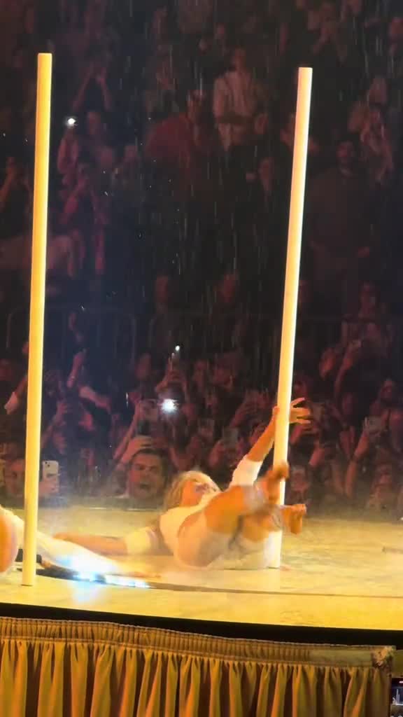 Video 1426669 from Shirin David