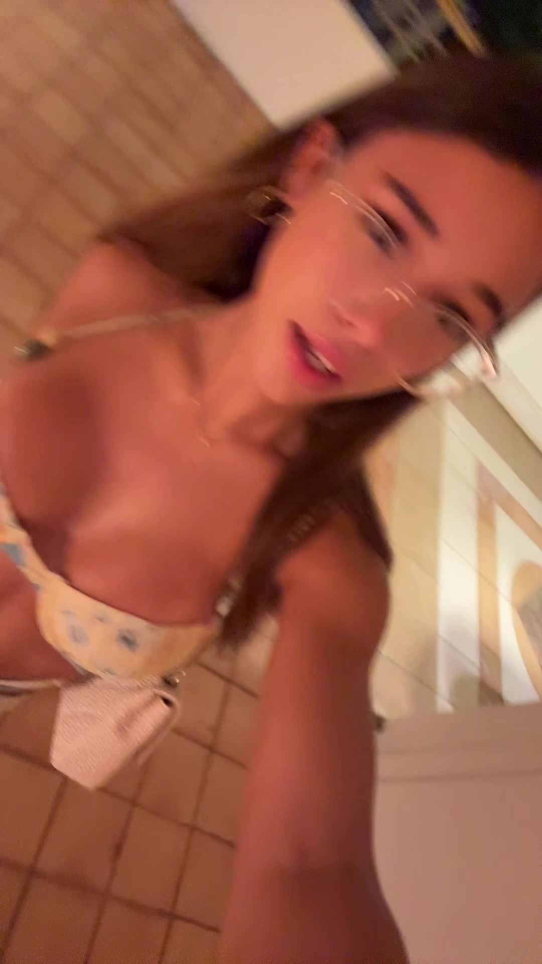 Video 1427710 from chloeparker6277 / bunnybunny924 / chloe.parkerrrr