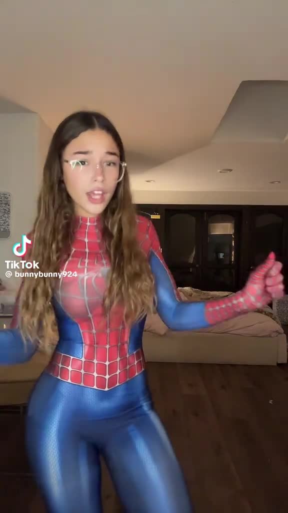 Video 1427737 from chloeparker6277 / bunnybunny924 / chloe.parkerrrr
