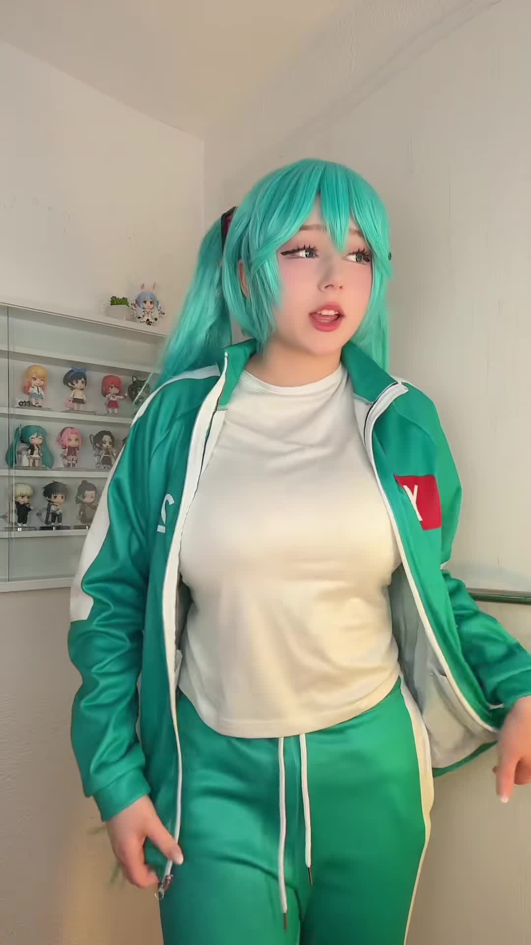 Video 1429151 from Upminaa