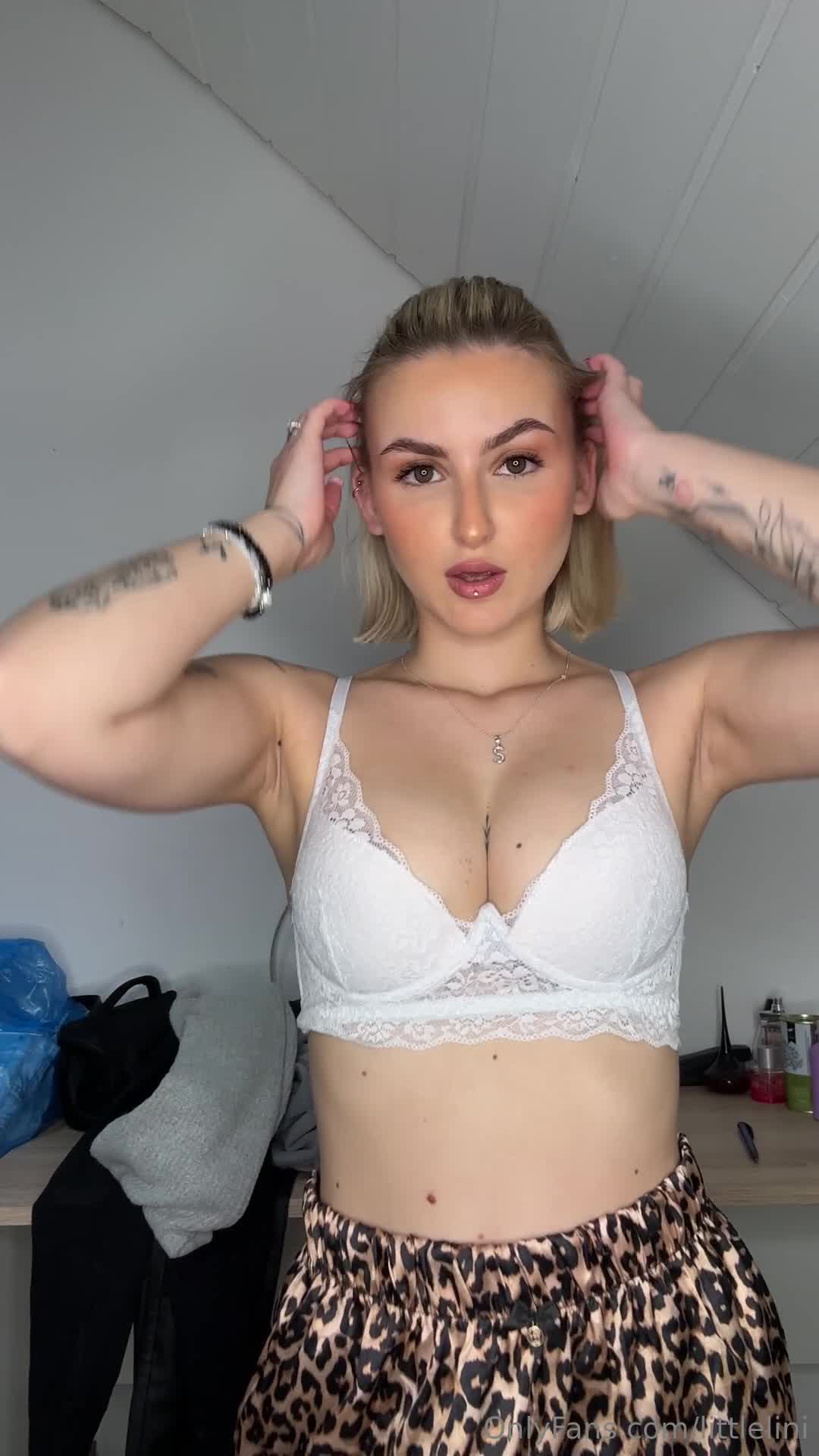 littlelini — White Bra thumbnail