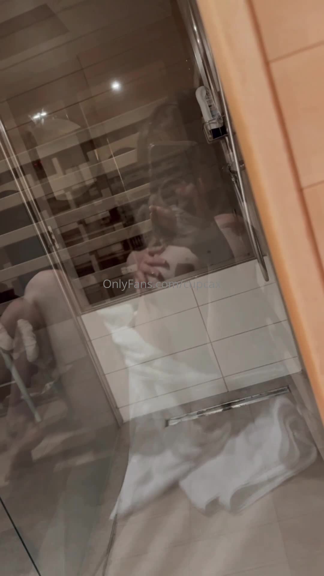 Video 1436683 from Cupcax