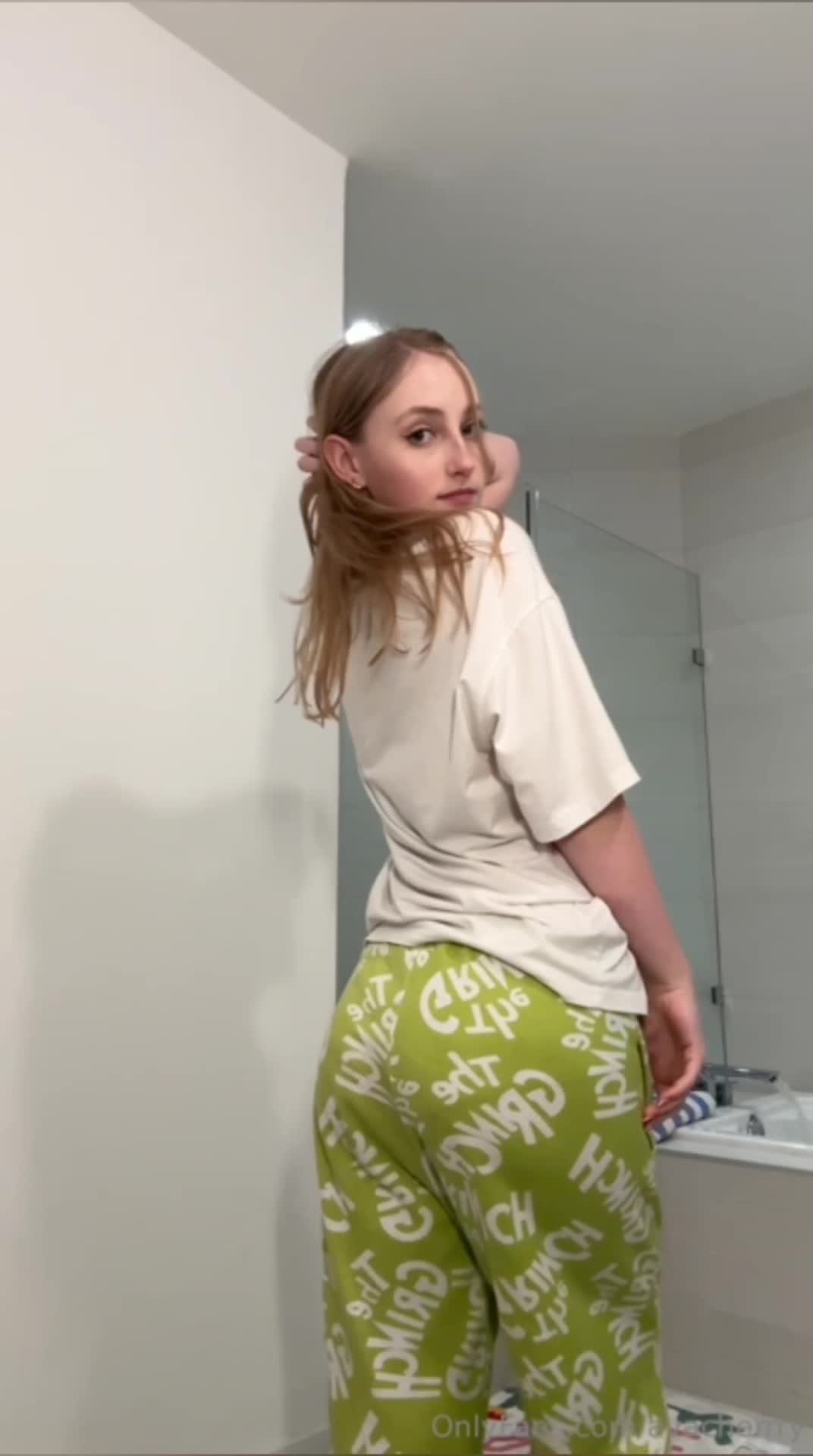 Video 1438239 from Ava Mathis - Ava.cherrry