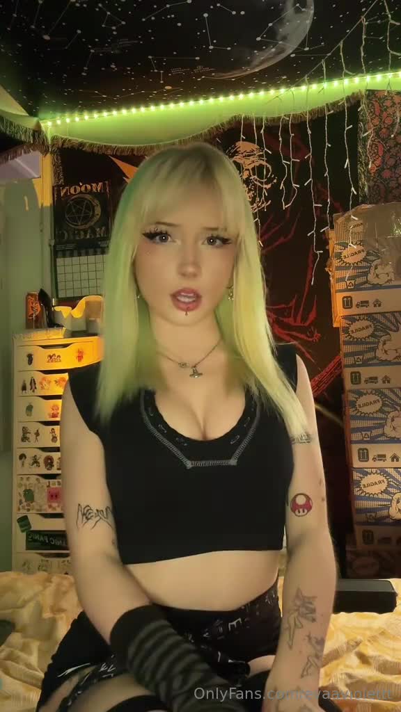 Video 1439263 from EvaViolet (evaaviolett)