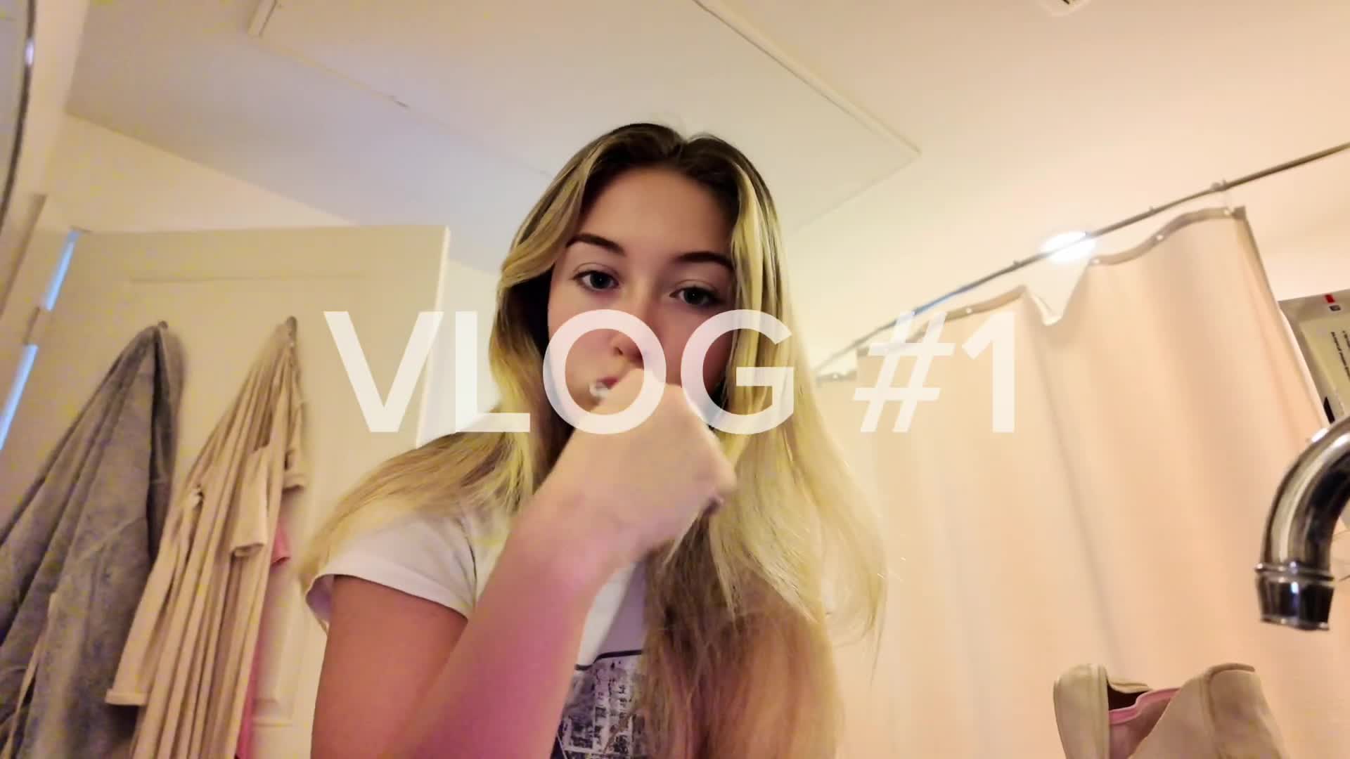 Video 1440172 from Heloise Hut