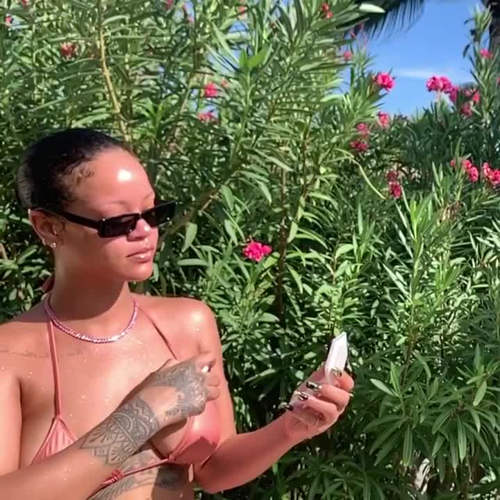 Video 2587 from Rihanna
