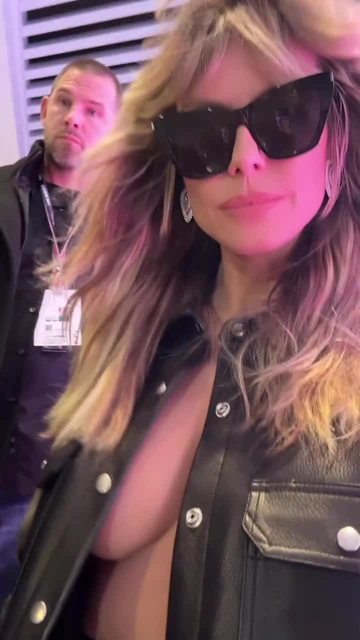 Video 2746 from Heidi Klum