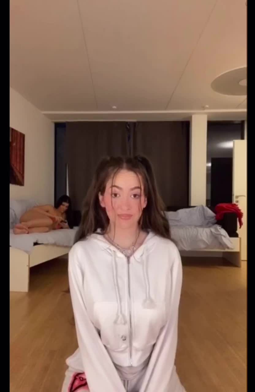 Video 2817 from Elisa Aline
