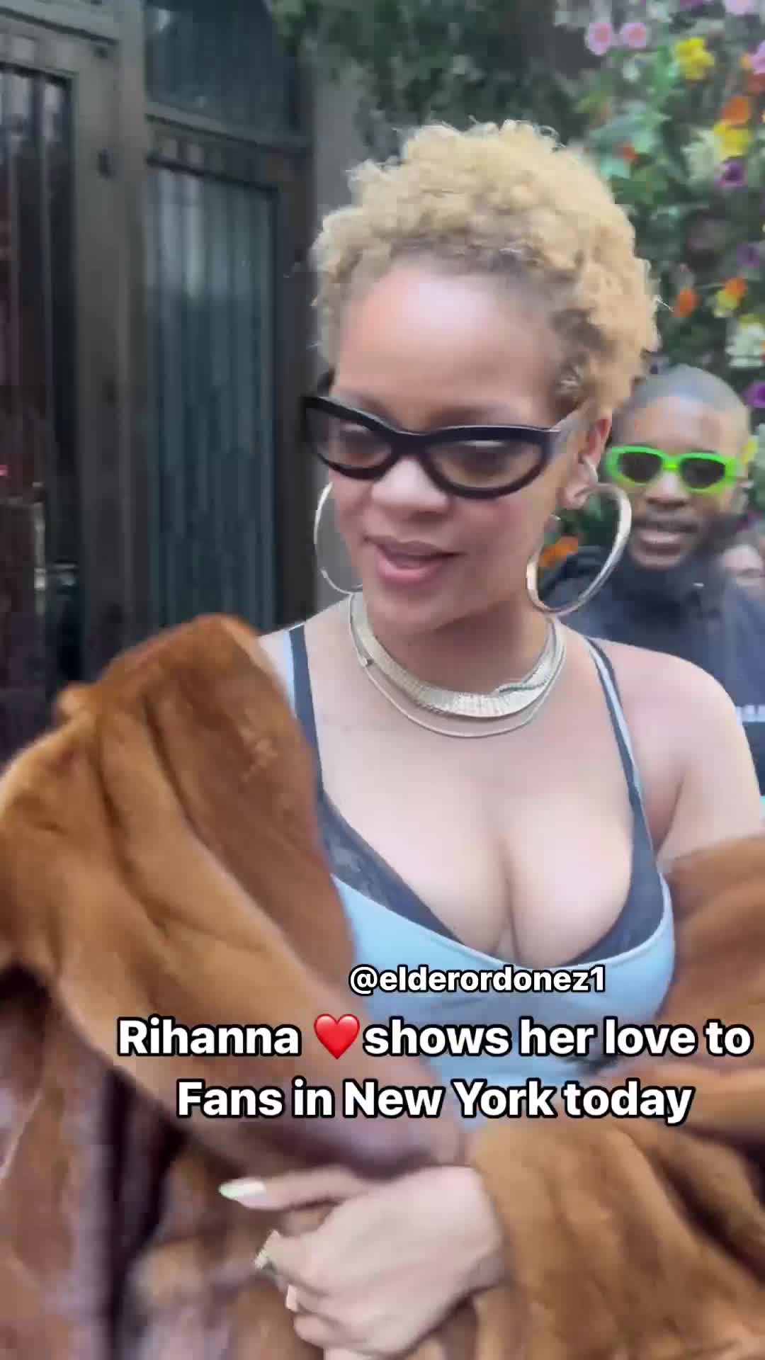 Video 3051 from Rihanna