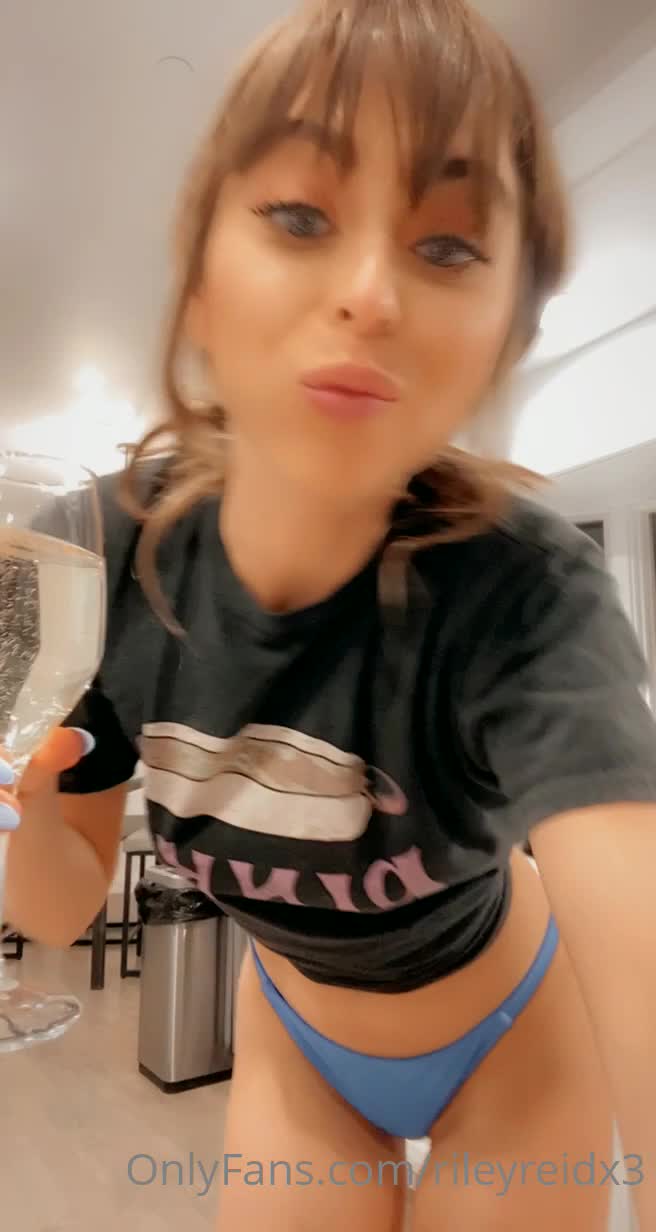 Video 3674 from Riley Reid