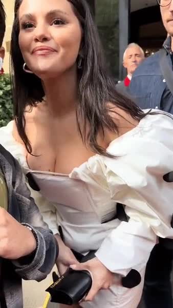 Video 4007 from Selena Gomez