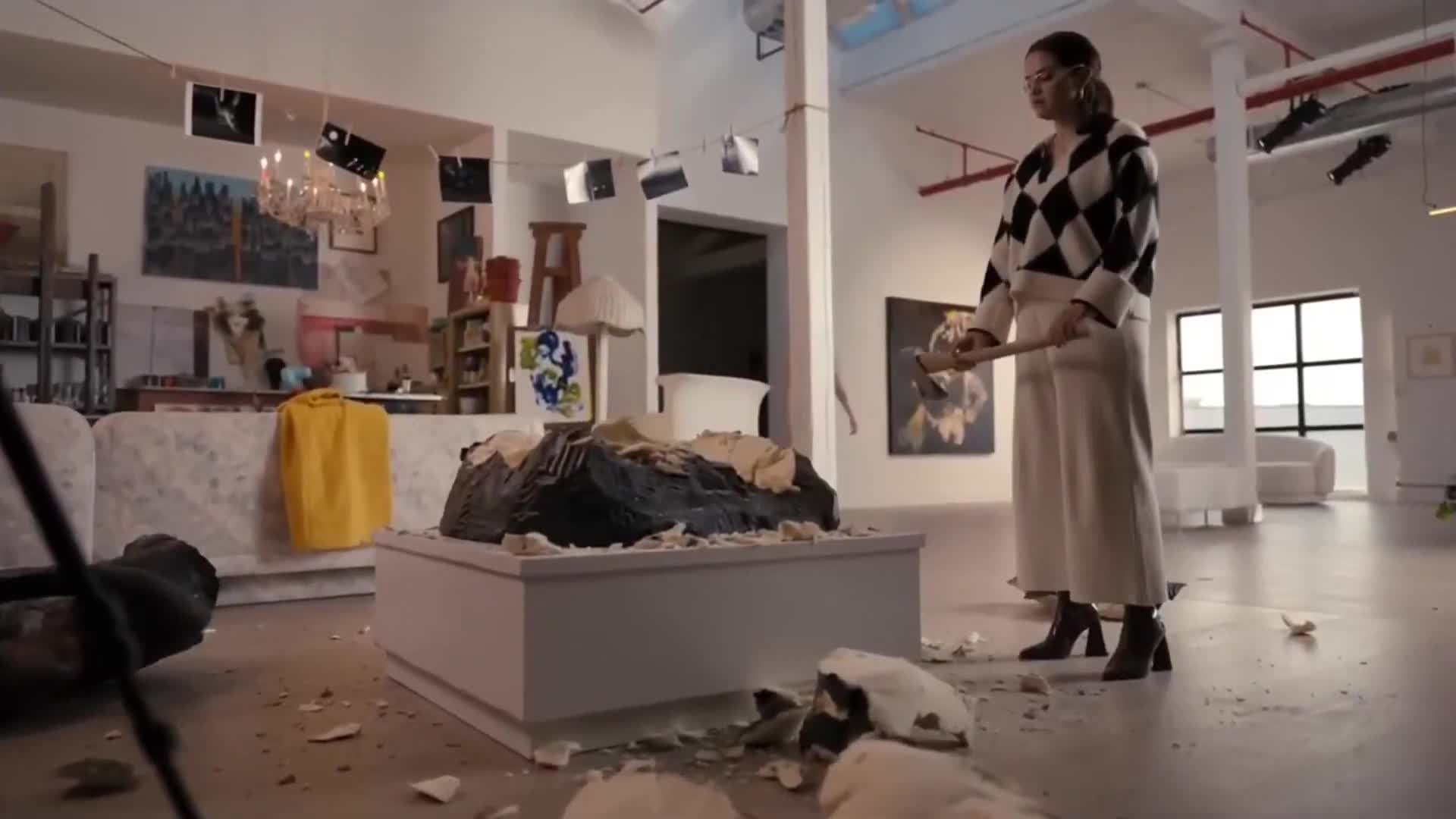 Video 4124 from Selena Gomez