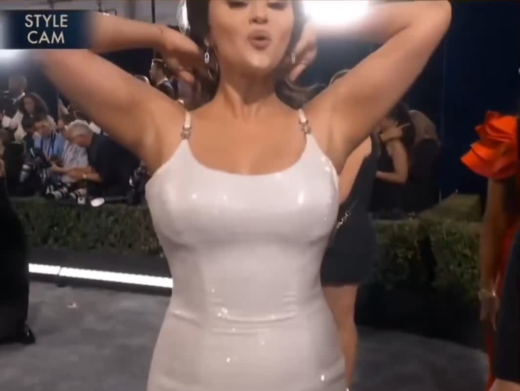 Video 4418 from Selena Gomez